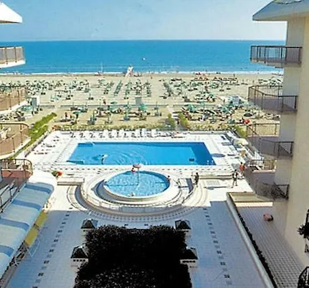 Appartamento Attico Fronte Mare *